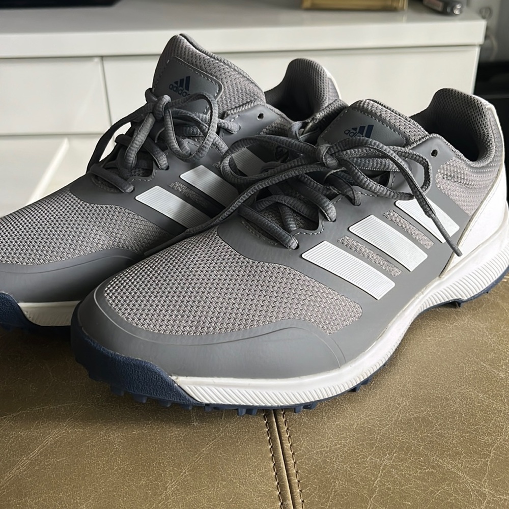 Adidas Mens shoes size 8